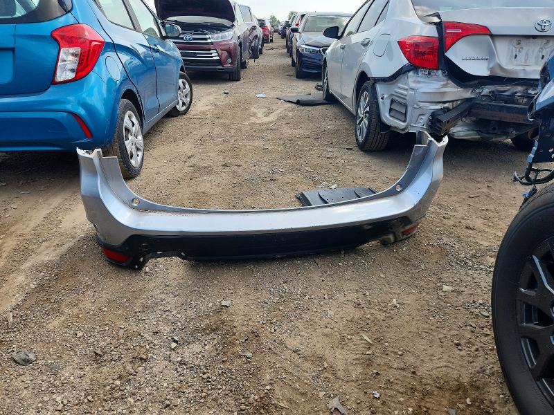 58894126 :رقم المزاد ، 2T1BURHE8JC003219 vin ، 2018 Toyota Corolla مزاد بيع