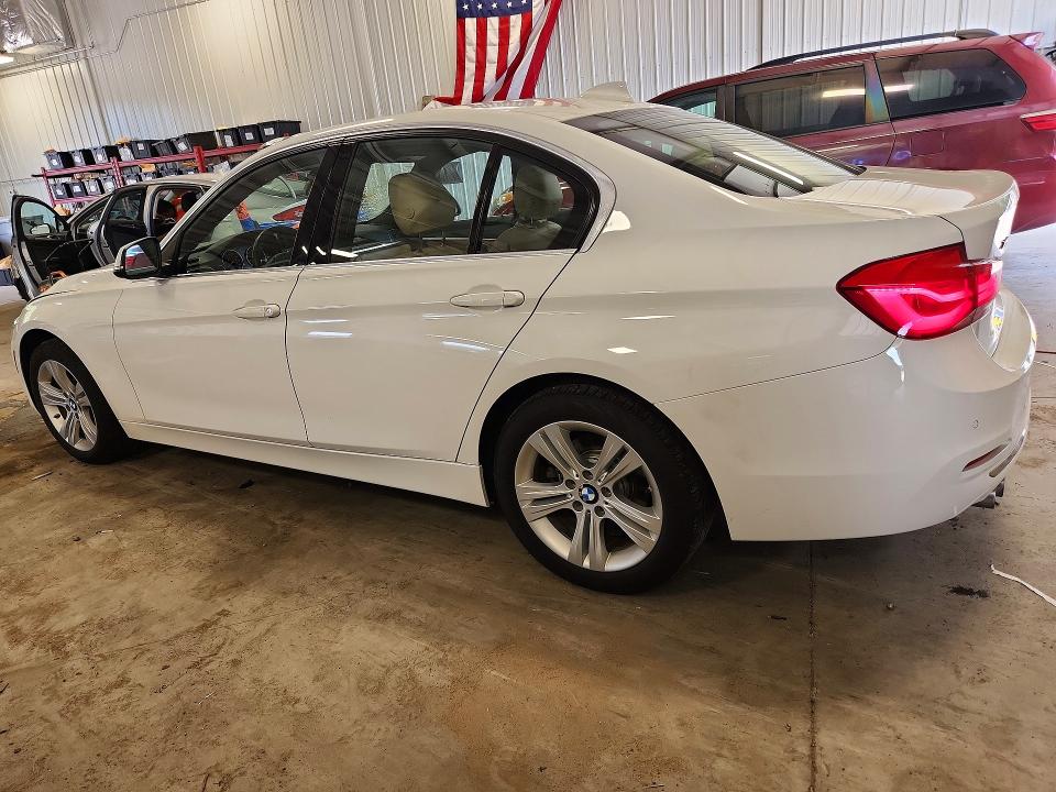 2017 Bmw 330 მანქანა იყიდება აუქციონზე, vin: WBA8D9G59HNU58712, აუქციონის ნომერი: 60743436