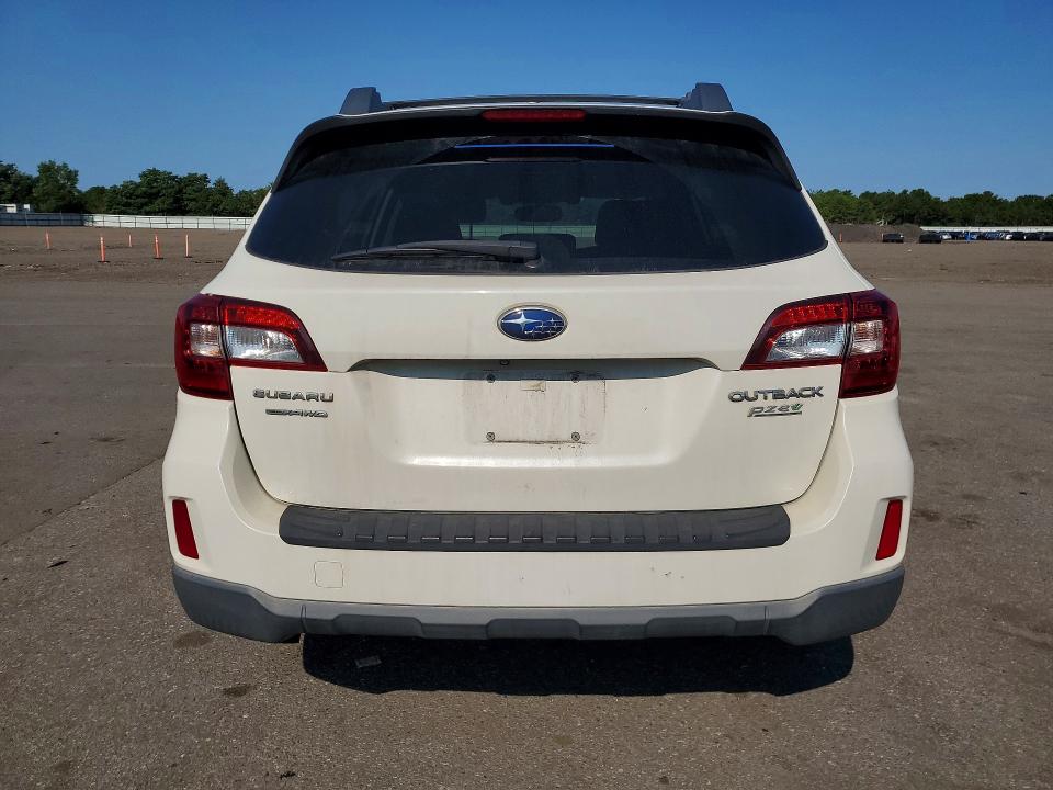 61227326 :رقم المزاد ، 4S4BSANC6F3299590 vin ، 2015 Subaru Outback مزاد بيع