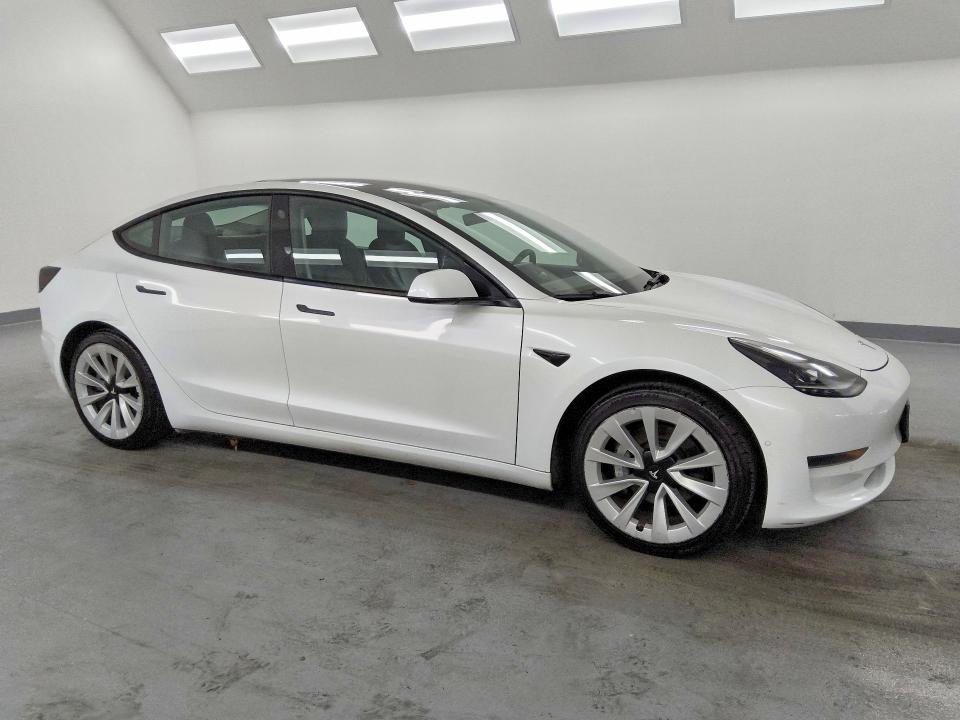 60268086 :رقم المزاد ، 5YJ3E1EA6NF191406 vin ، 2022 Tesla Model 3 مزاد بيع