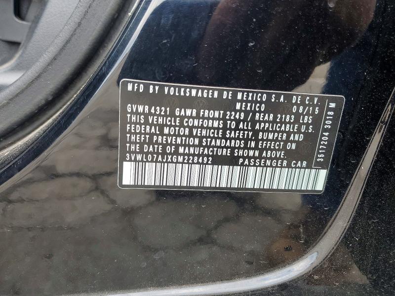 Продажа на аукционе авто 2016 Volkswagen Jetta, vin: 3VWL07AJXGM228492, номер лота: 61032466