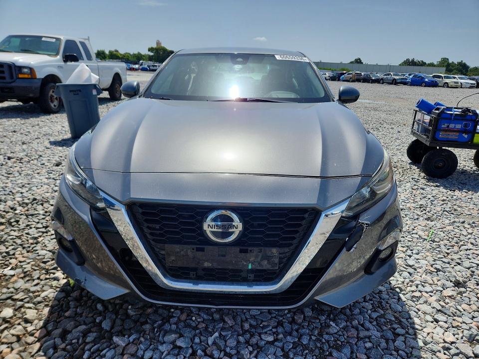 60659336 :رقم المزاد ، 1N4BL4BV6MN303623 vin ، 2021 Nissan Altima مزاد بيع
