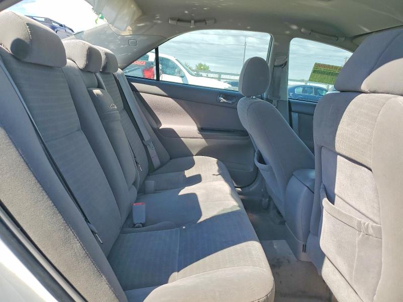 59962356 :رقم المزاد ، 4T1BF30K95U092957 vin ، 2005 Toyota Camry مزاد بيع
