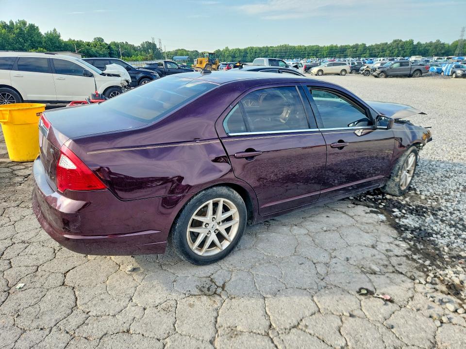 60195406 :رقم المزاد ، 3FAHP0JA1BR270398 vin ، 2011 Ford Fusion مزاد بيع