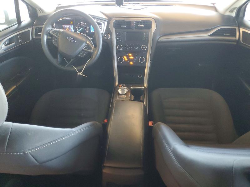 62443526 :رقم المزاد ، 3FA6P0LU4HR266286 vin ، 2017 Ford Fusion مزاد بيع