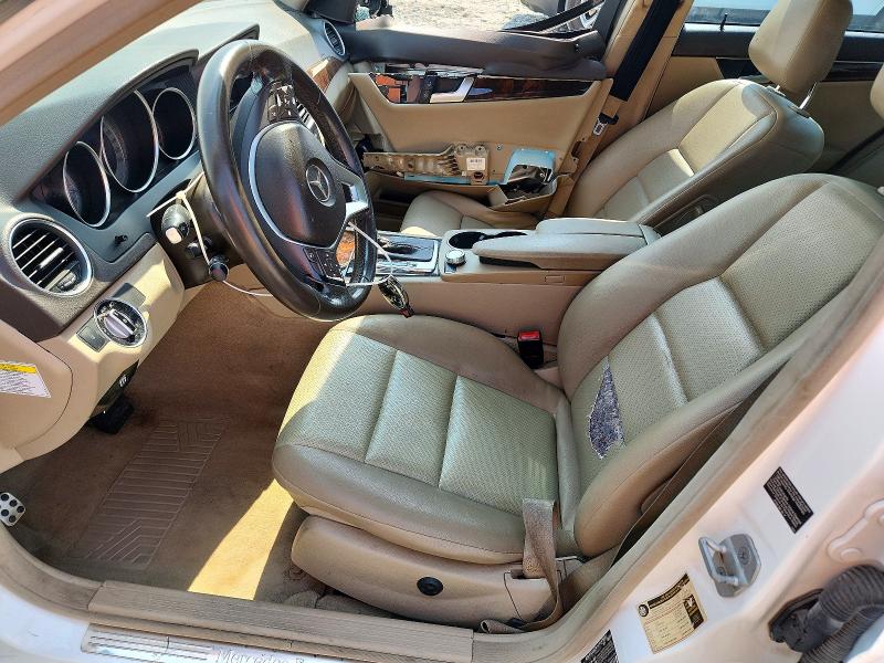 Продажа на аукционе авто 2014 Mercedes-benz C, vin: WDDGF4HB2ER302747, номер лота: 63053516
