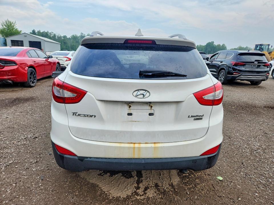 Продажа на аукционе авто 2015 Hyundai Tucson, vin: KM8JUCAG8FU055458, номер лота: 61886266