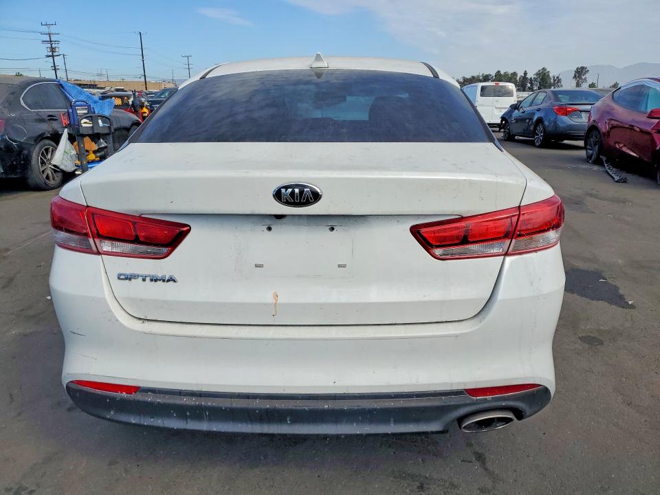 Продаж на аукціоні авто 2017 Kia Optima, vin: 5XXGT4L39HG164019, номер лоту: 61568026