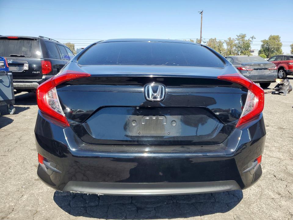 Продаж на аукціоні авто 2018 Honda Civic, vin: 2HGFC2F56JH540001, номер лоту: 63202186