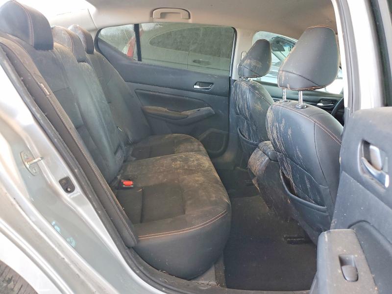 61059106 :رقم المزاد ، 1N4BL4CVXMN411869 vin ، 2021 Nissan Altima مزاد بيع