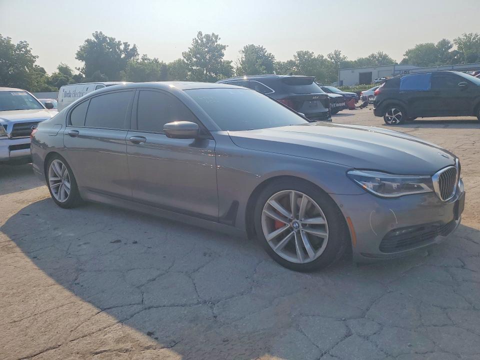 2016 Bmw 750 მანქანა იყიდება აუქციონზე, vin: WBA7F2C52GG419305, აუქციონის ნომერი: 63051096