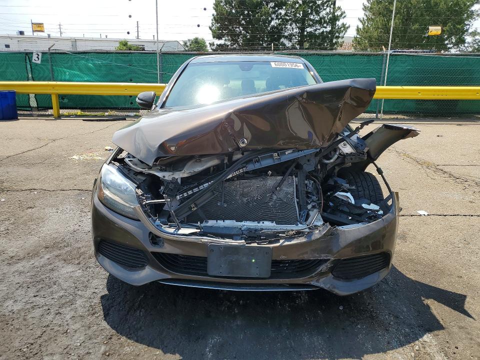 2017 Mercedes-benz C მანქანა იყიდება აუქციონზე, vin: 55SWF4KB8HU183495, აუქციონის ნომერი: 60001956