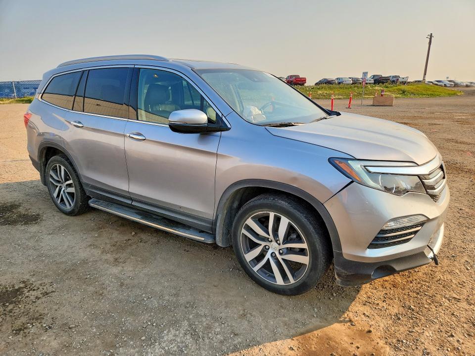 63507136 :رقم المزاد ، 5FNYF6H90JB502341 vin ، 2018 Honda Pilot مزاد بيع