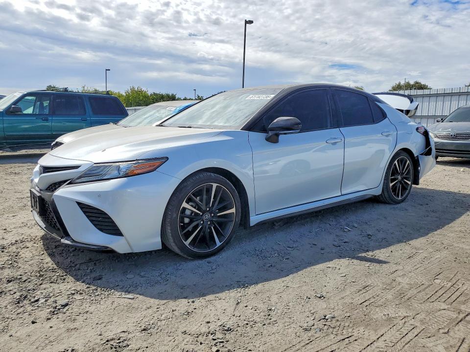 Продажа на аукционе авто 2019 Toyota Camry, vin: 4T1B61HK1KU288878, номер лота: 61782736