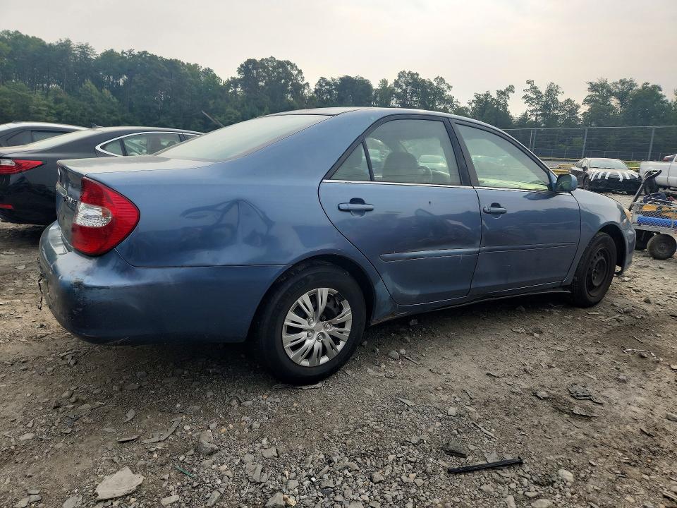 2004 Toyota Camry მანქანა იყიდება აუქციონზე, vin: 4T1BE32K74U917120, აუქციონის ნომერი: 62742276
