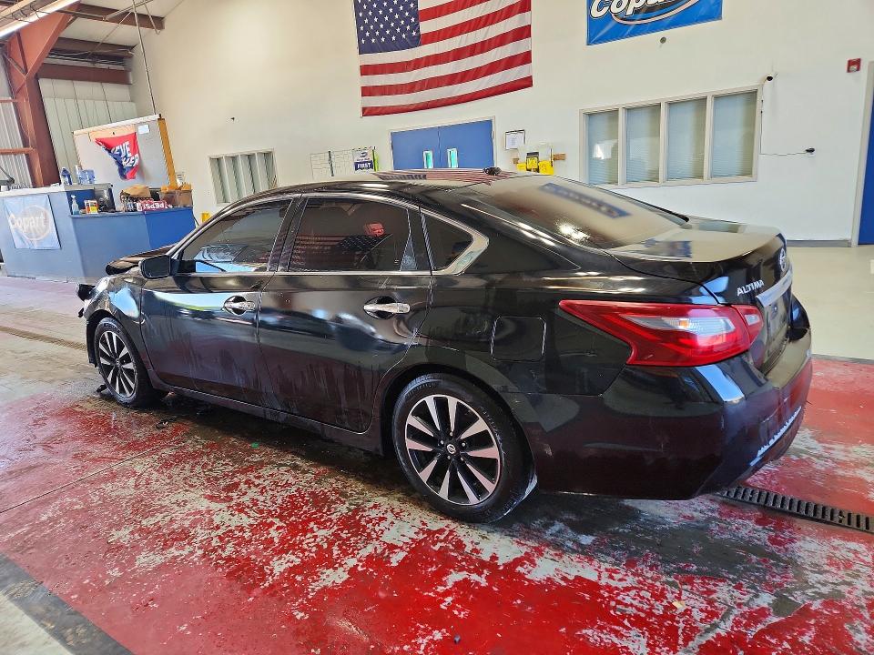 2018 Nissan Altima მანქანა იყიდება აუქციონზე, vin: 1N4AL3AP2JC282270, აუქციონის ნომერი: 63171636
