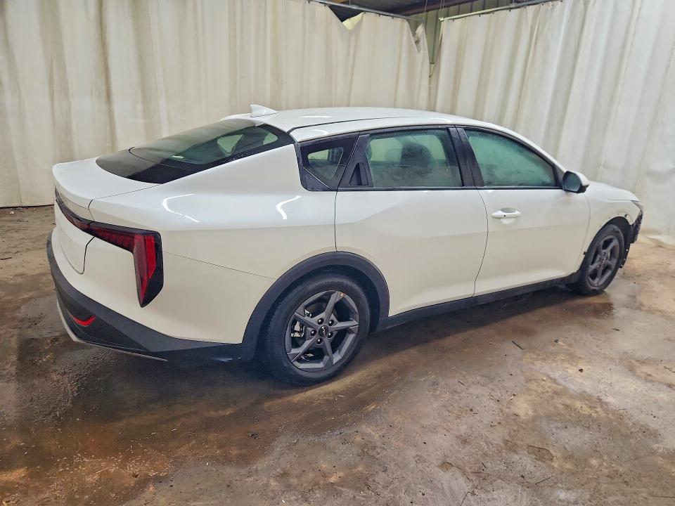 Продажа на аукционе авто 2026 Kia K4, vin: 3KPFT4DE4TE257527, номер лота: 61022396