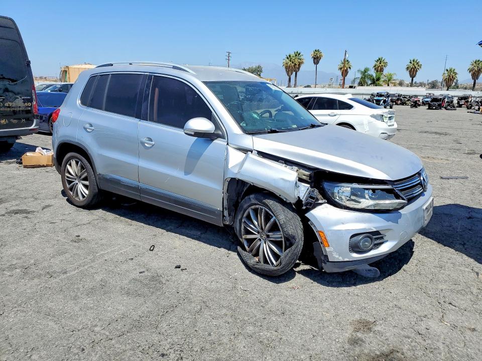 2012 Volkswagen Tiguan მანქანა იყიდება აუქციონზე, vin: WVGAV7AX7CW556068, აუქციონის ნომერი: 61821766