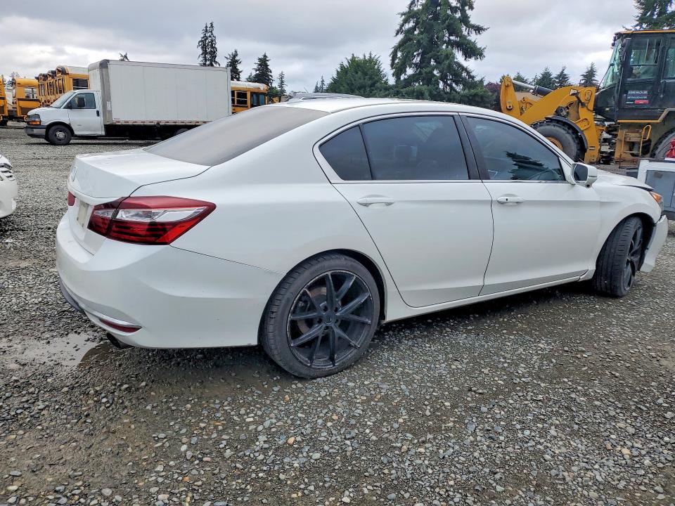 Продаж на аукціоні авто 2016 Honda Accord, vin: 1HGCR2F81GA088283, номер лоту: 61567956