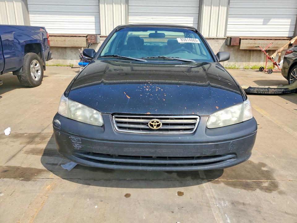 85614665 :رقم المزاد ، 4T1BG22K01U099312 vin ، 2001 Toyota Camry مزاد بيع
