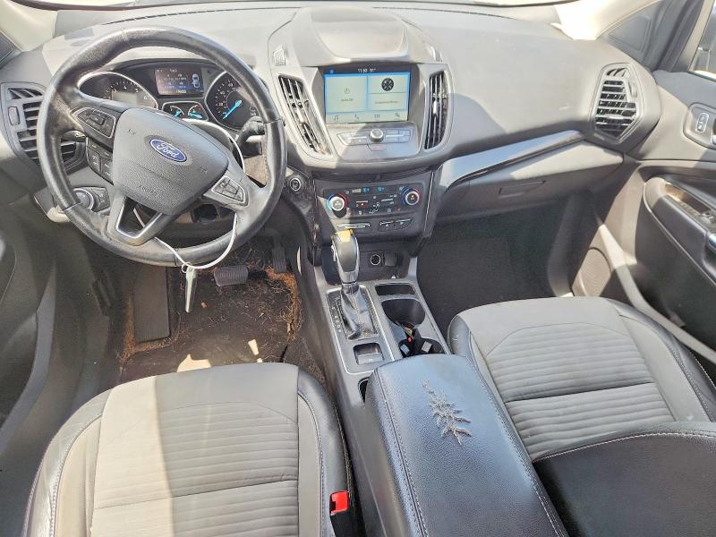 60823166 :رقم المزاد ، 1FMCU0GD8KUB07279 vin ، 2019 Ford Escape مزاد بيع