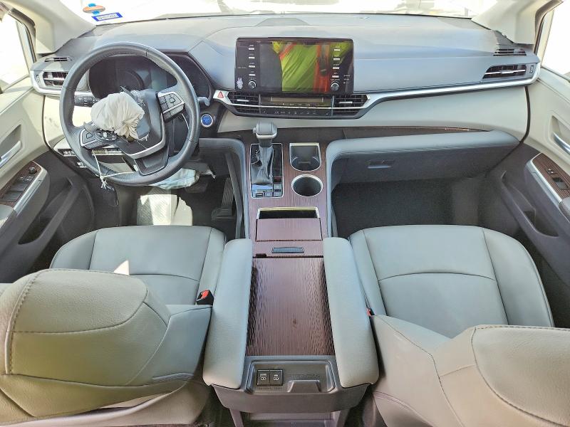 60609756 :رقم المزاد ، 5TDYRKECXRS181593 vin ، 2024 Toyota Sienna مزاد بيع