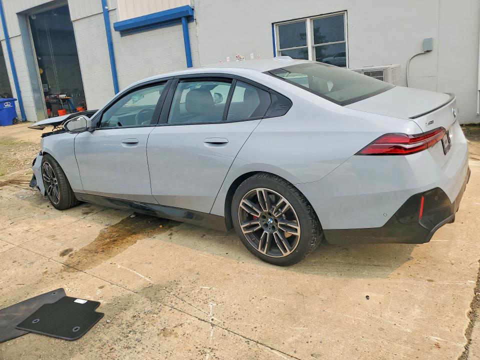 61534876 :رقم المزاد ، WBA63FJ04RCR06759 vin ، 2024 Bmw 540 مزاد بيع