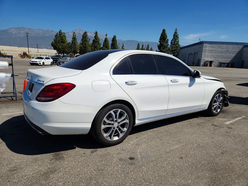 2015 Mercedes-benz C მანქანა იყიდება აუქციონზე, vin: 55SWF4KB9FU060768, აუქციონის ნომერი: 62655756