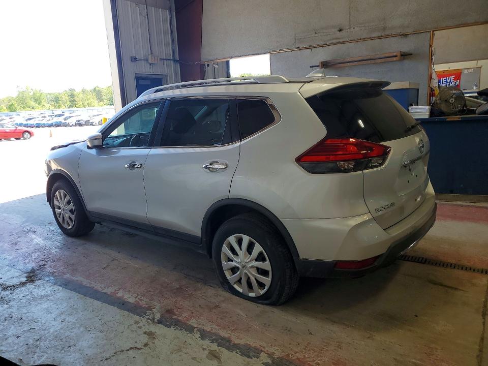62978386 :رقم المزاد ، KNMAT2MV3HP517647 vin ، 2017 Nissan Rogue مزاد بيع