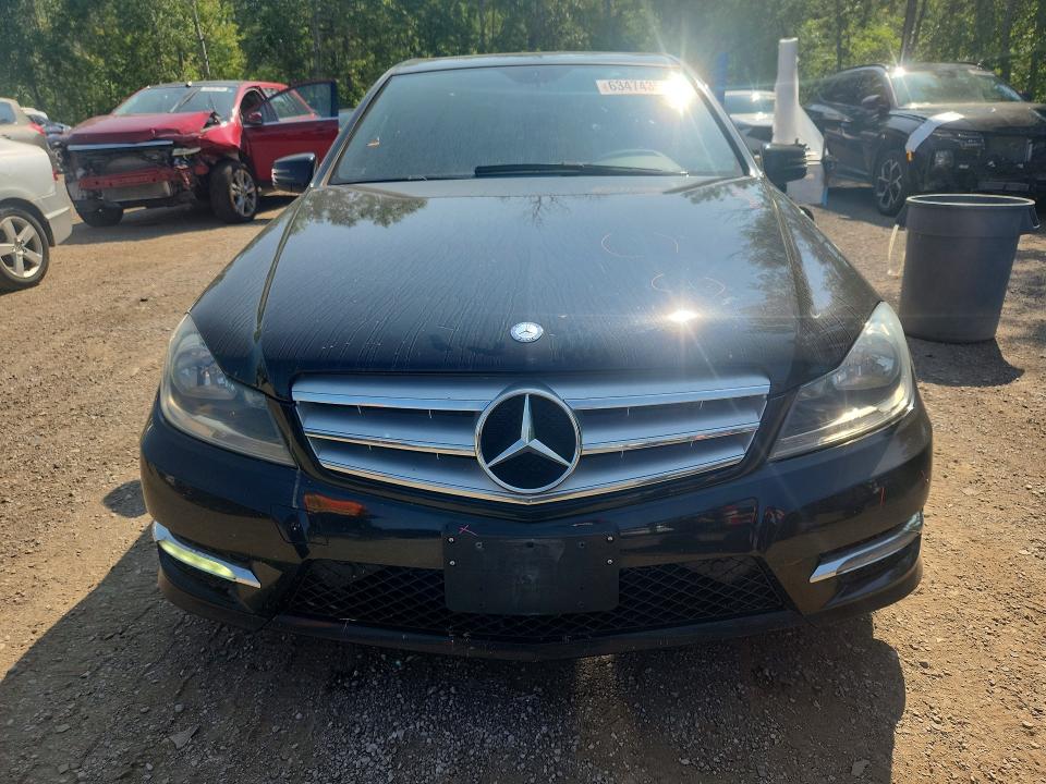 63474356 :رقم المزاد ، WDDGF8AB3DA869547 vin ، 2013 Mercedes-benz C مزاد بيع