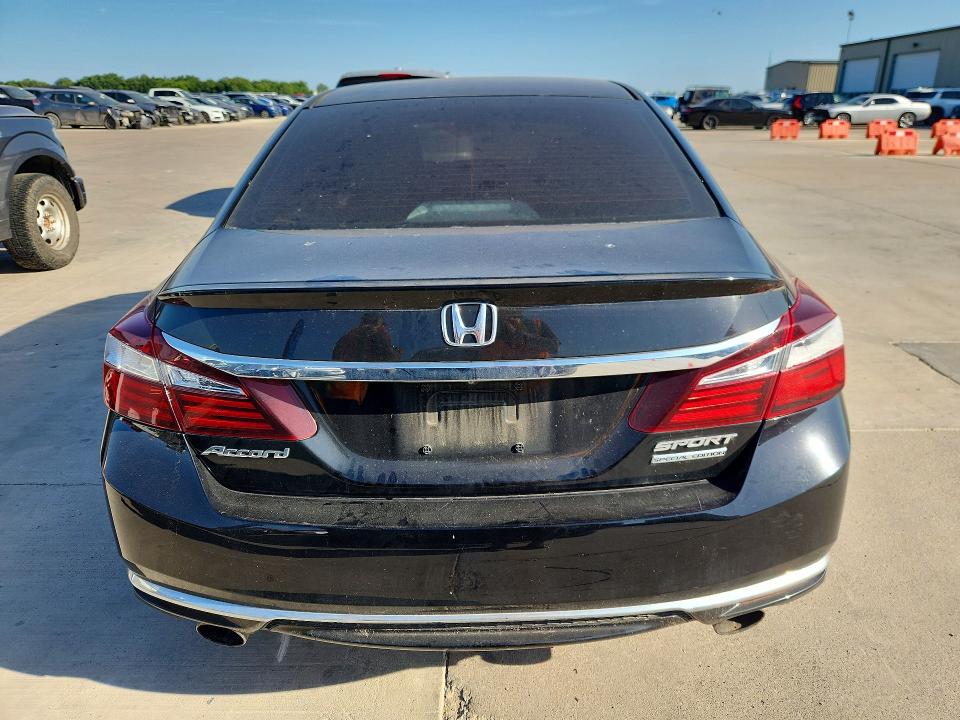 Auction sale of the 2017 Honda Accord, vin: 1HGCR2F18HA123017, lot number: 59542696