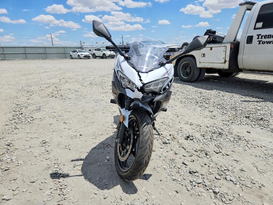 61584396 :رقم المزاد ، JKAEXKH11PDAL3597 vin ، 2023 Kawasaki Ex400 مزاد بيع