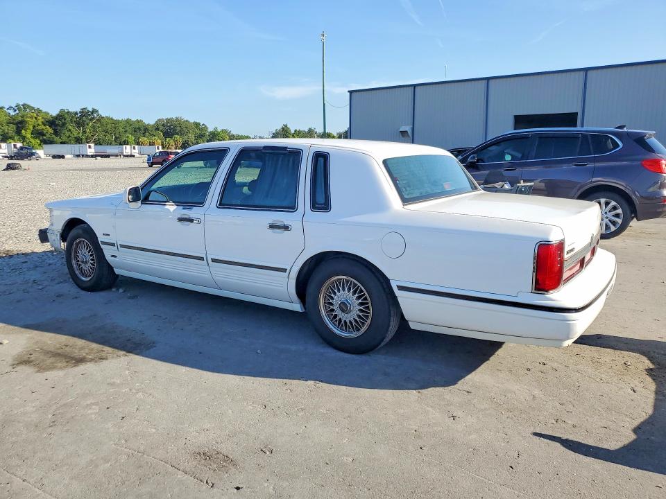62426966 :رقم المزاد ، 1LNLM82WXSY725431 vin ، 1995 Lincoln Town Car مزاد بيع