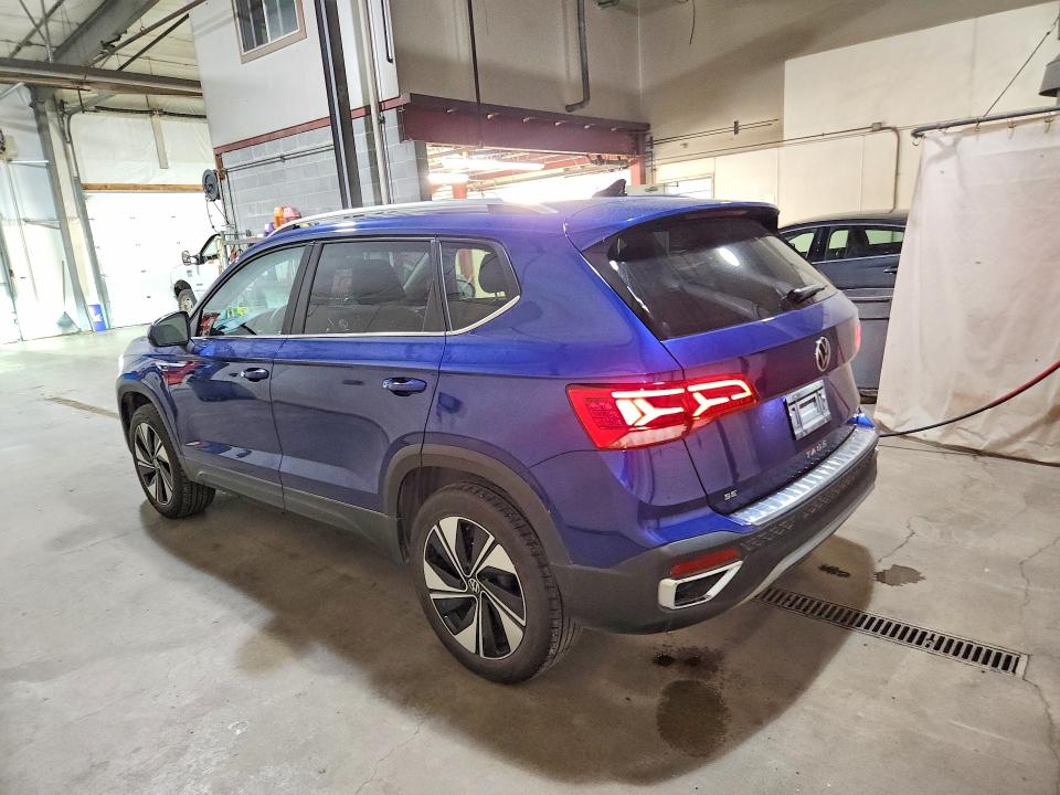 59072596 :رقم المزاد ، 3VVVX7B23RM065431 vin ، 2024 Volkswagen Taos مزاد بيع