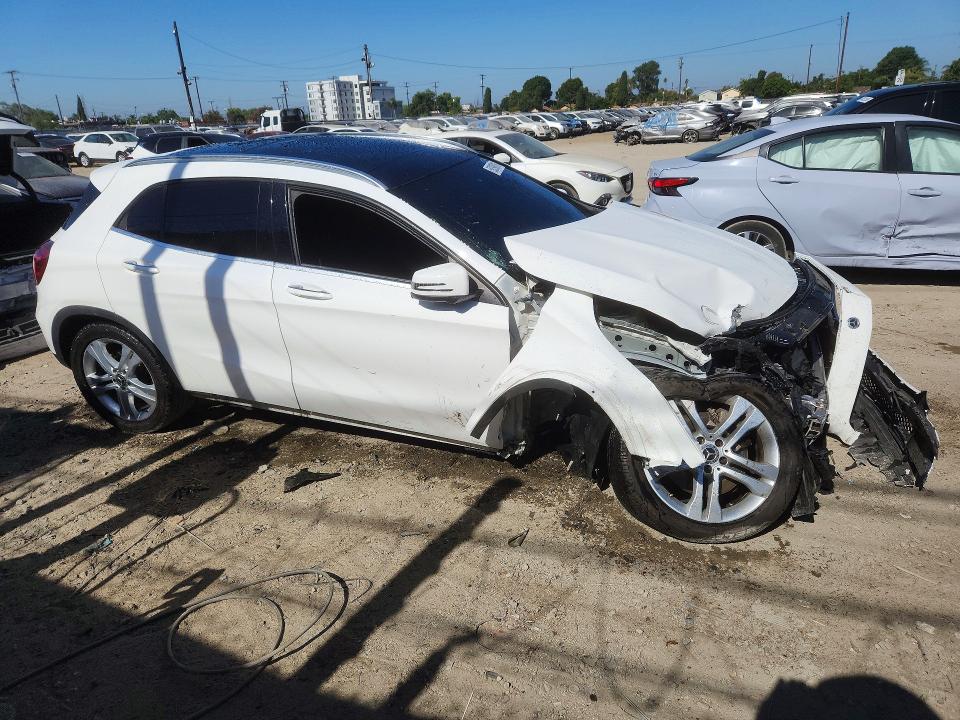 59398816 :رقم المزاد ، WDCTG4GB2KJ533918 vin ، 2019 Mercedes-benz Gla مزاد بيع