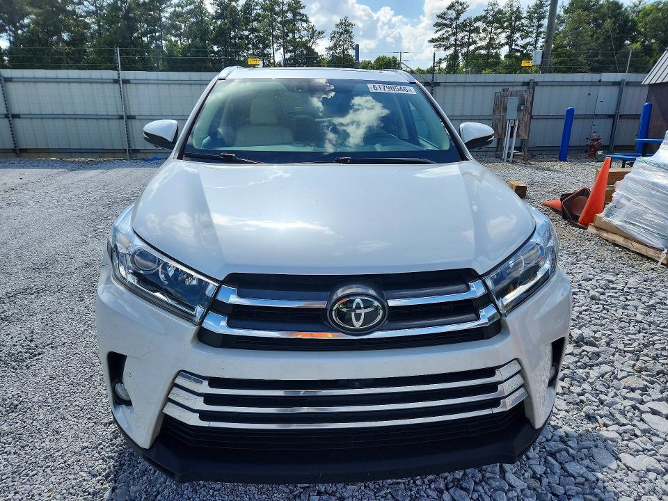 Продаж на аукціоні авто 2018 Toyota Highlander, vin: 5TDDZRFH5JS848379, номер лоту: 61790546