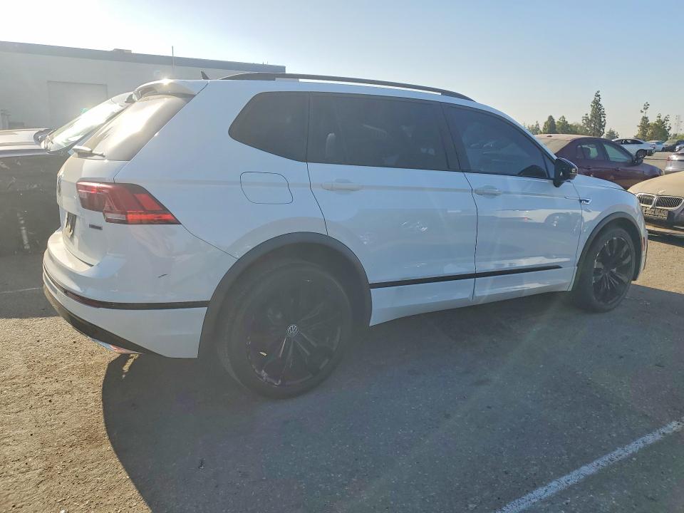 Продажа на аукционе авто 2021 Volkswagen Tiguan, vin: 3VV2B7AX0MM101602, номер лота: 60443856