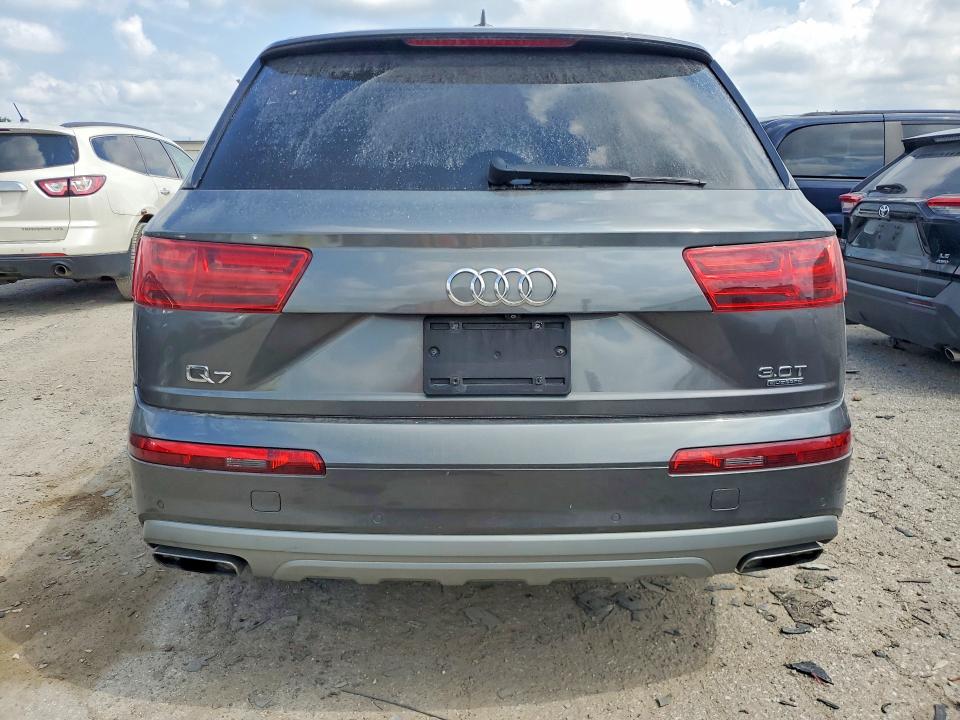 60574206 :رقم المزاد ، WA1LAAF77JD041055 vin ، 2018 Audi Q7 مزاد بيع