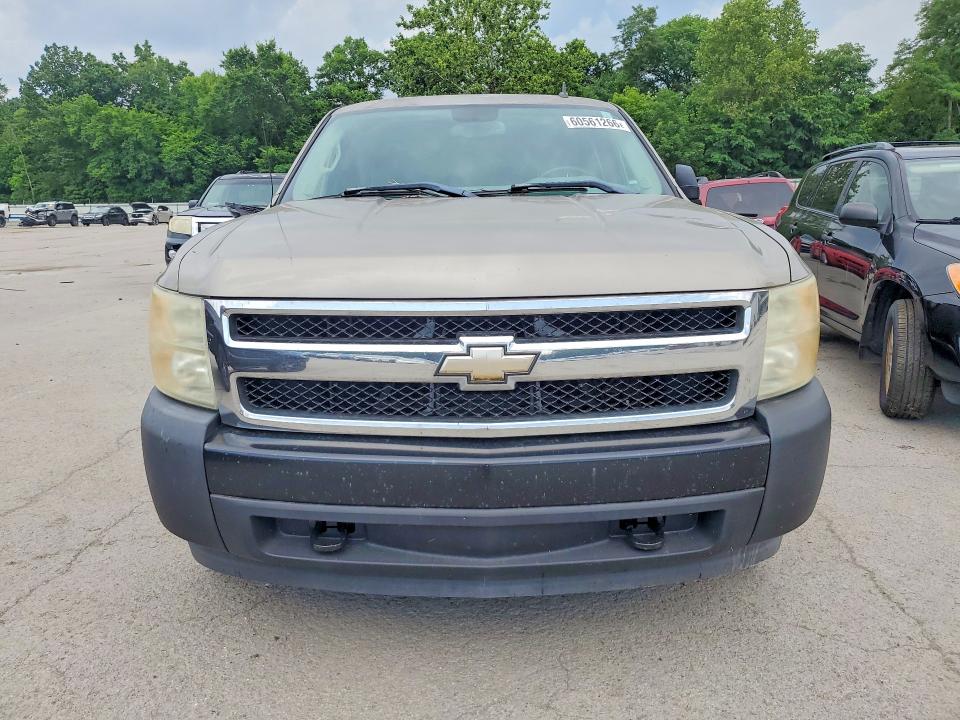 60561266 :رقم المزاد ، 1GCEC19J18Z254077 vin ، 2008 Chevrolet Silverado مزاد بيع
