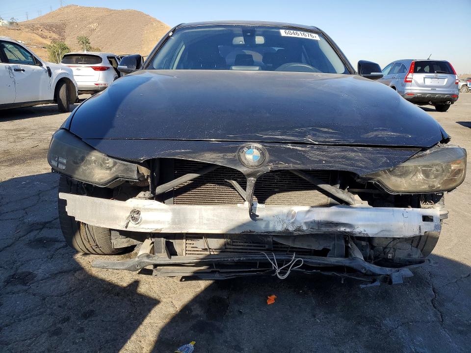 60461676 :رقم المزاد ، WBA3A5C59FF611095 vin ، 2015 Bmw 328 مزاد بيع