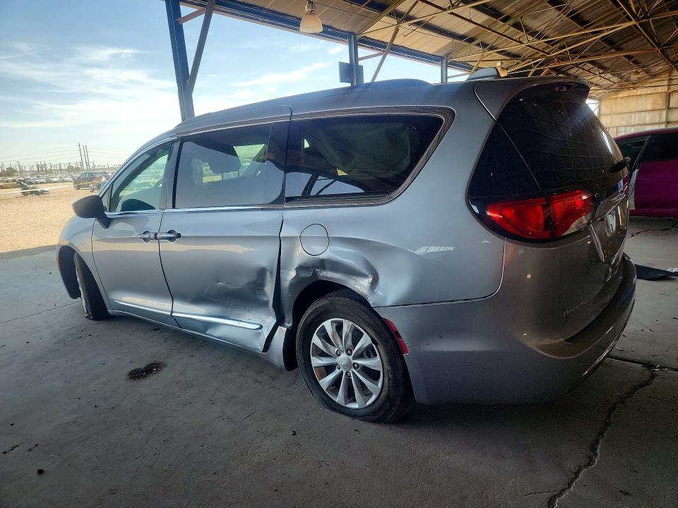63187356 :رقم المزاد ، 2C4RC1BG5HR532635 vin ، 2017 Chrysler Pacifica مزاد بيع