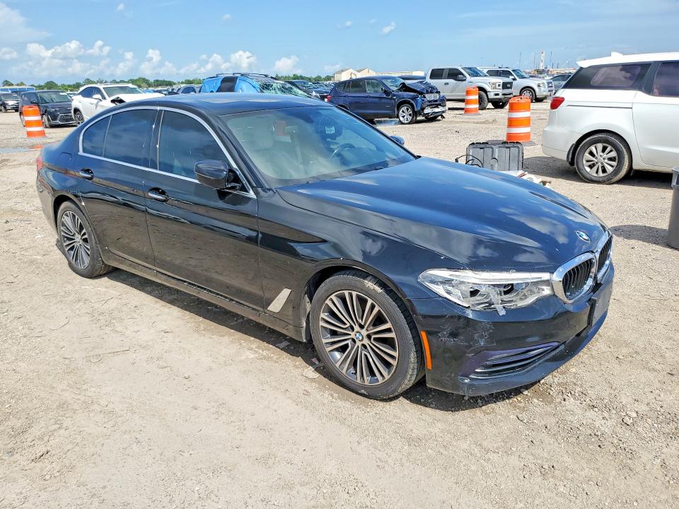 59740816 :رقم المزاد ، WBAJE5C3XHG913972 vin ، 2017 Bmw 540 مزاد بيع