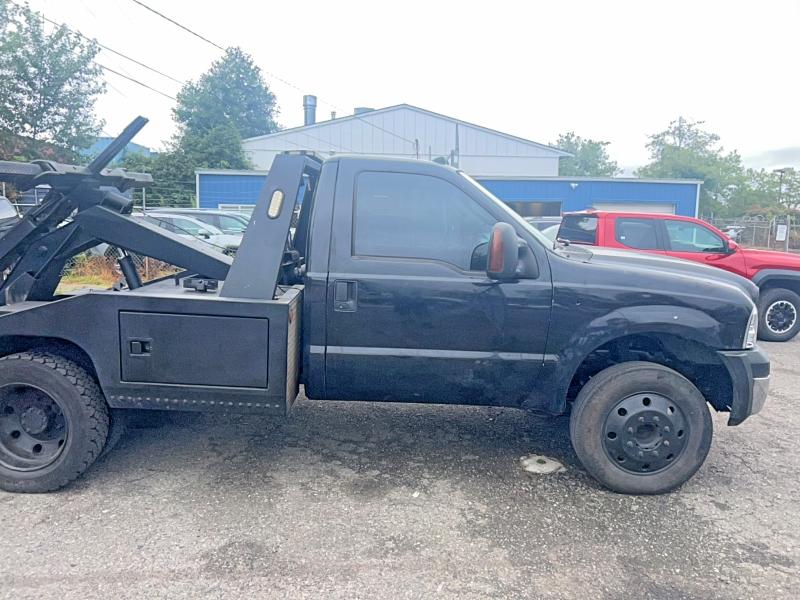 61806786 :رقم المزاد ، 1FDXF46P34EC95608 vin ، 2004 Ford F450 مزاد بيع