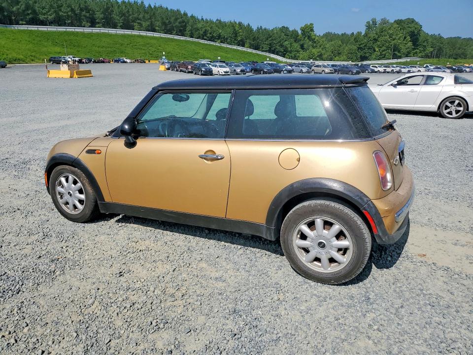 2004 Mini Cooper მანქანა იყიდება აუქციონზე, vin: WMWRC334X4TJ53338, აუქციონის ნომერი: 61347116