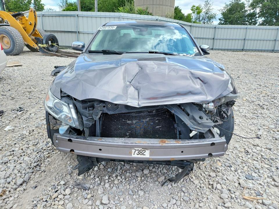 62061636 :رقم المزاد ، 1FAHP2FW3CG114453 vin ، 2012 Ford Taurus مزاد بيع