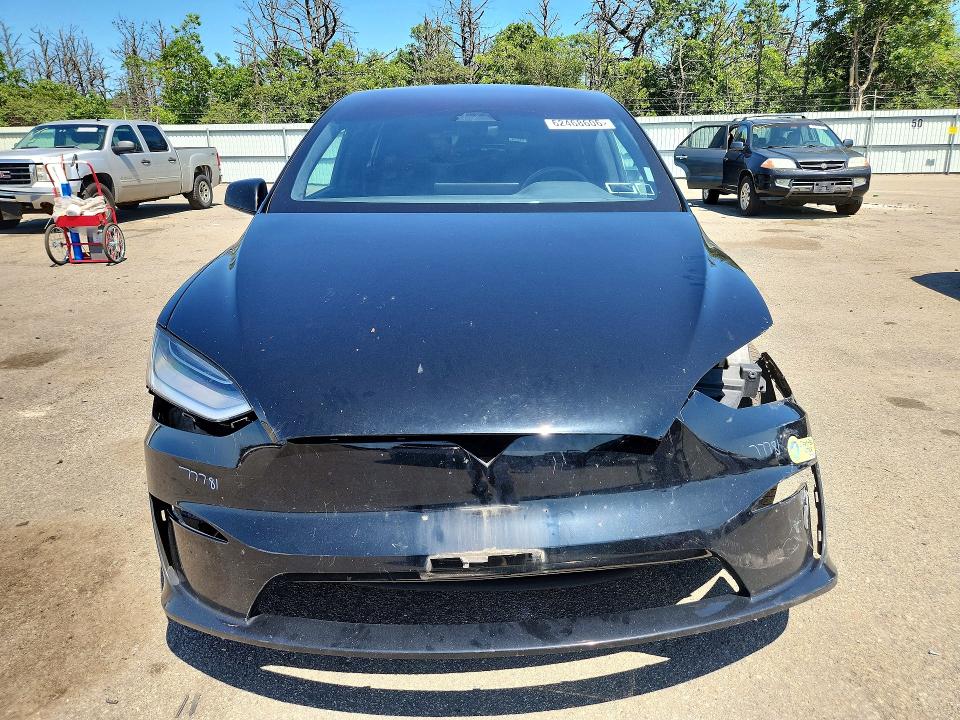 62468606 :رقم المزاد ، 7SAXCBE53PF400459 vin ، 2023 Tesla Model X مزاد بيع