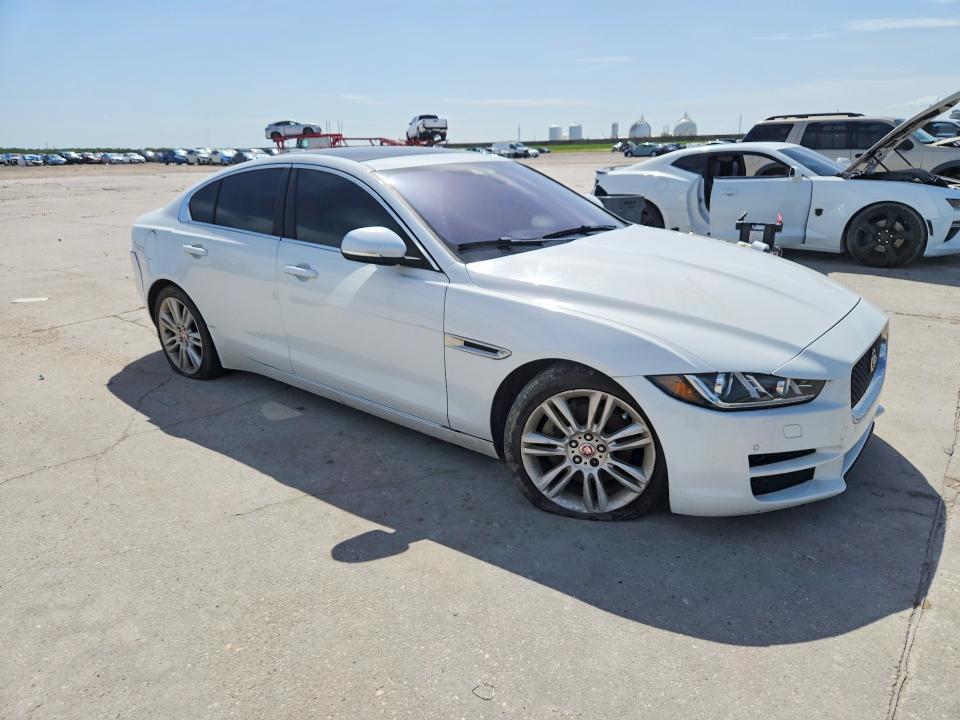 Продаж на аукціоні авто 2019 Jaguar Xe, vin: SAJAD4FX2KCP48966, номер лоту: 61021476