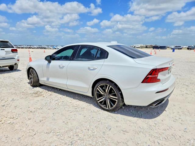 Продажа на аукционе авто 2019 Volvo S60, vin: 7JRA22TM3KG012258, номер лота: 58097936