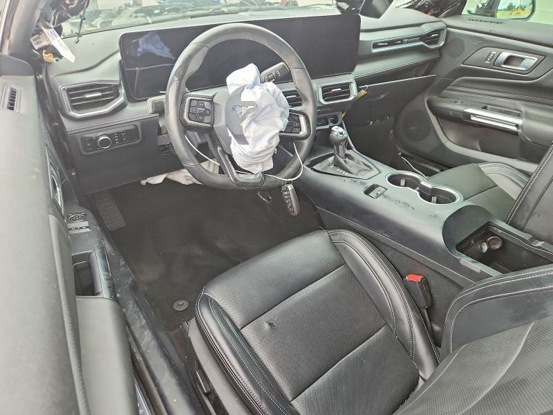 61697296 :رقم المزاد ، 1FA6P8CF3R5417963 vin ، 2024 Ford Mustang مزاد بيع