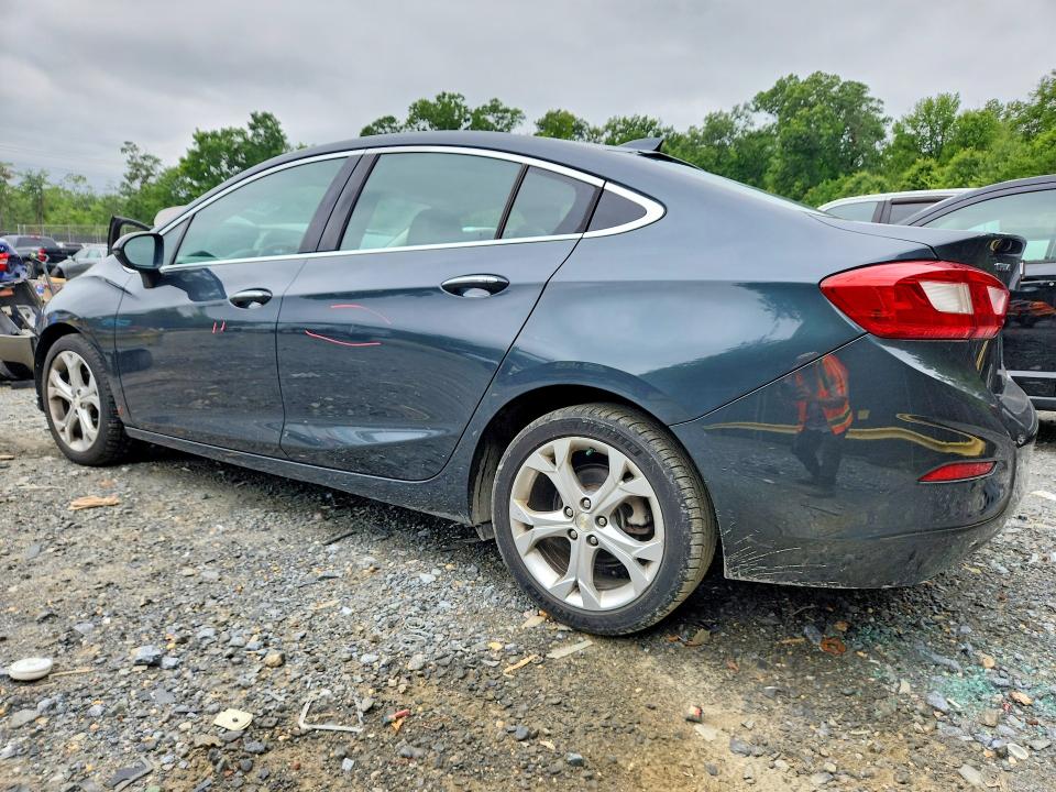 2017 Chevrolet Cruze მანქანა იყიდება აუქციონზე, vin: 1G1BF5SM4H7243326, აუქციონის ნომერი: 60384036